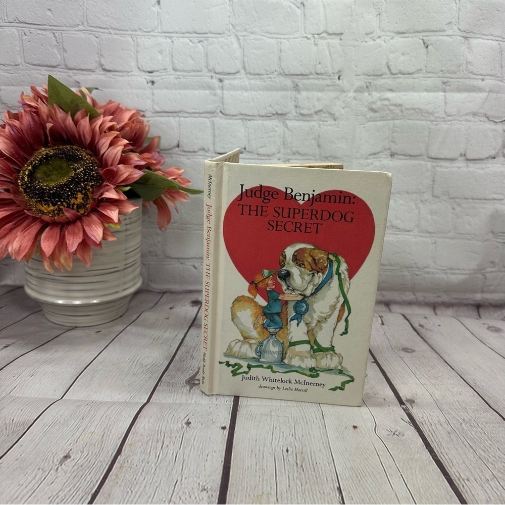vintage 1983 Judge Benjamin: The Superdog Secret Book weekly reader books